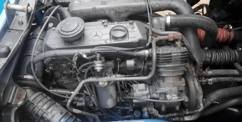 Engine Mercedes OM364  - Engine Mercedes OM364