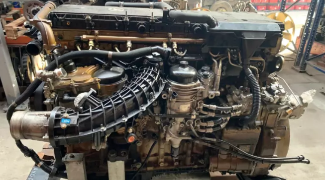 Engine Mercedes OM471  - Engine Mercedes OM471